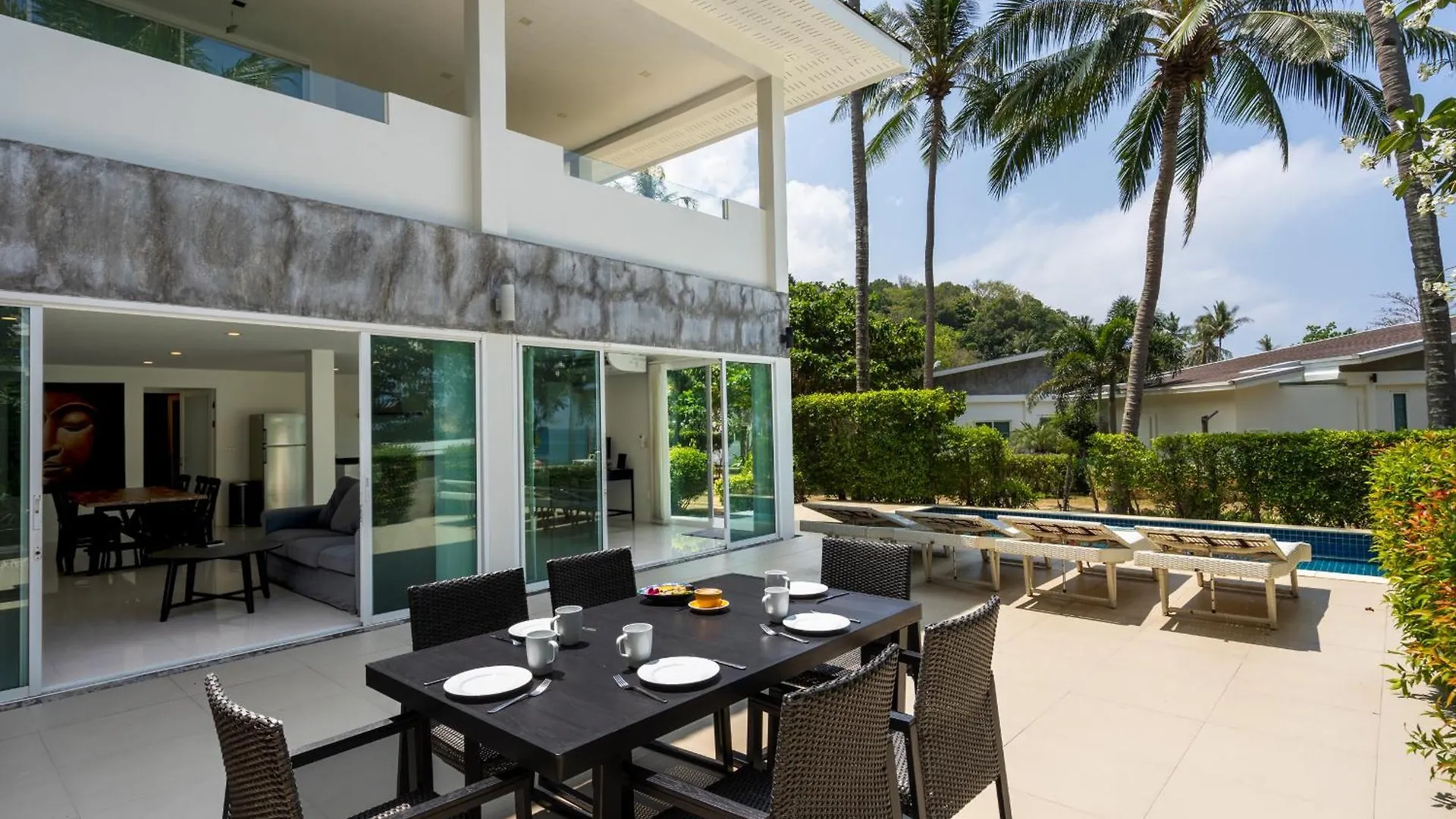 Exclusive Beach Apartment With Wonderful View Ko Lanta
